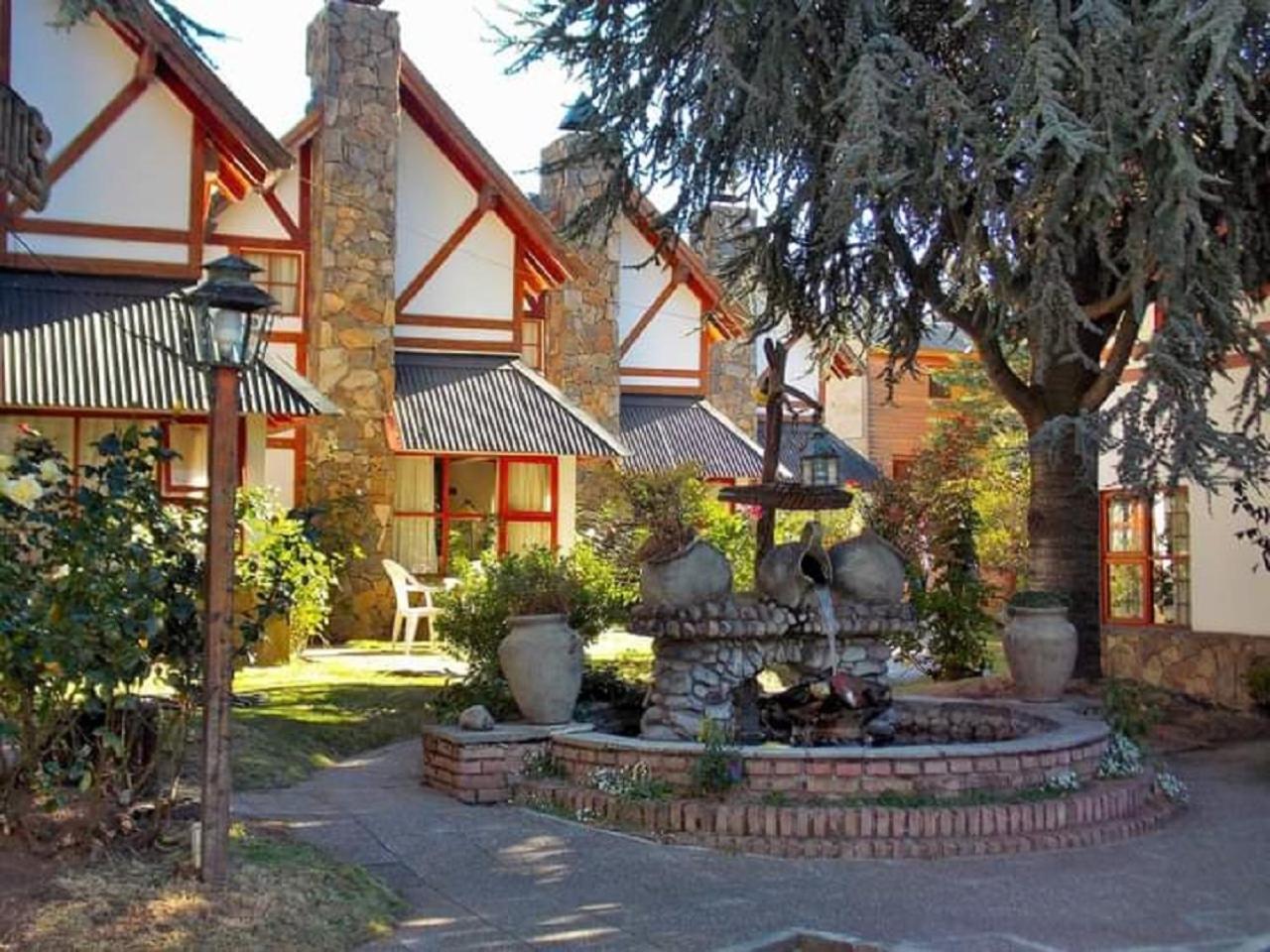 Cabanas Luz De Luna San Martin de los Andes Exterior photo